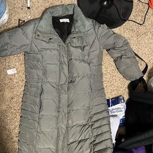 Size small king puffer coat Calvin Klein